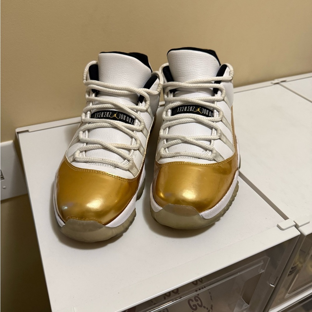 Air Jordan 11 Retro Low